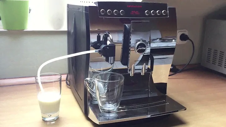 Jura Impressa Z5 Chrome making cappuccino